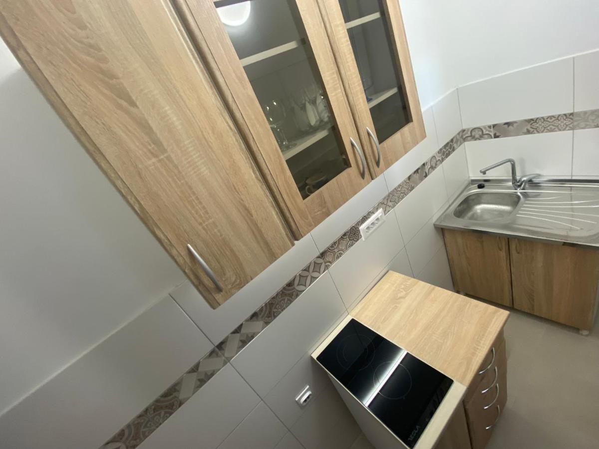 Dolce Apartman Podgorica Buitenkant foto