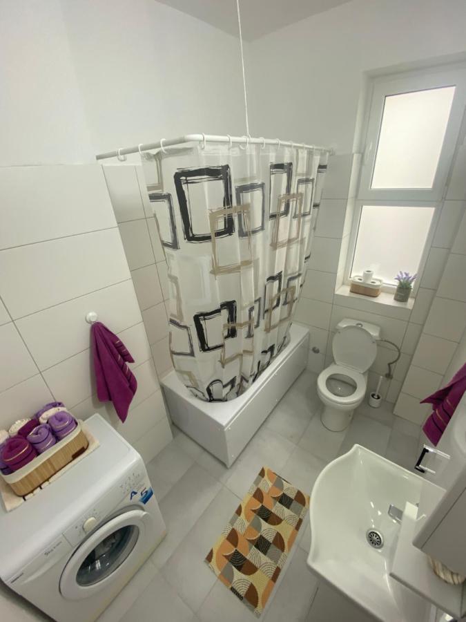 Dolce Apartman Podgorica Buitenkant foto